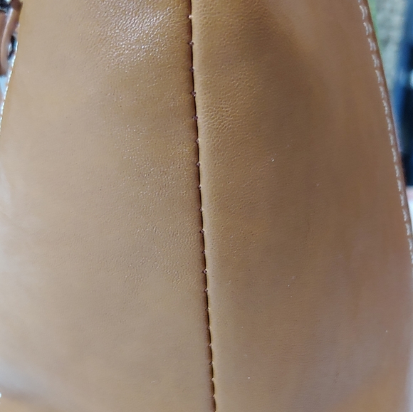 NWT GIANI BERNINI BOTANICAL LINEN HOBO BAG - Picture 9 of 16